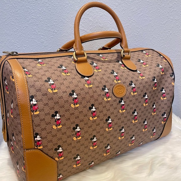 GUCCI x Disney Mickey Duffle Bag Collector’s Item (Unused) - Picture 2 of 15